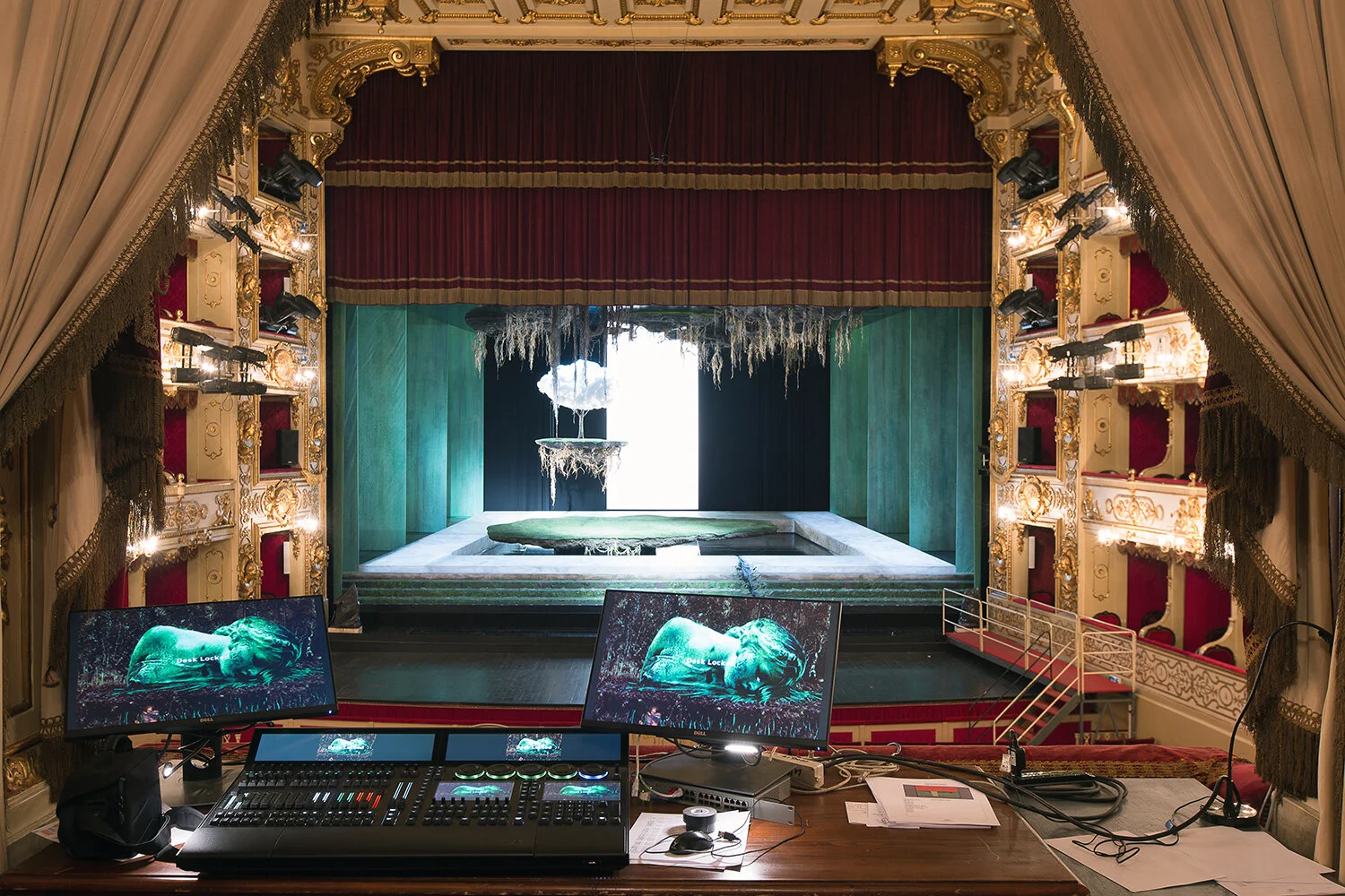 theatre_07.jpg
