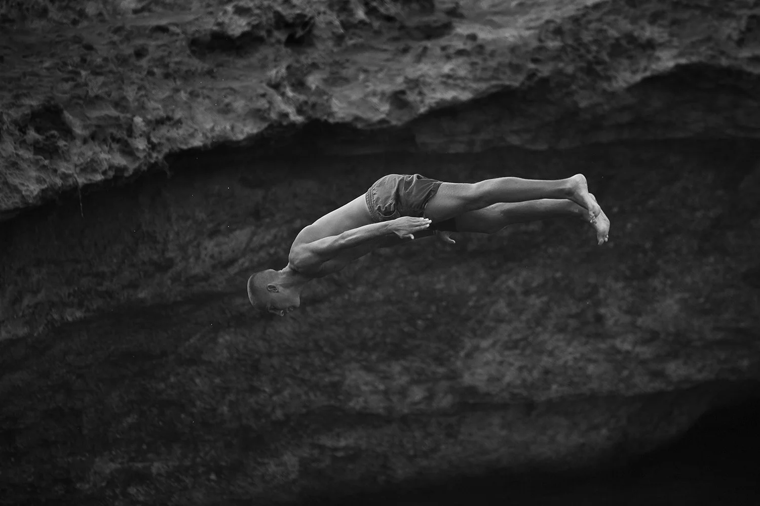 the-art-of-leaping-in-the-dark-09.jpg