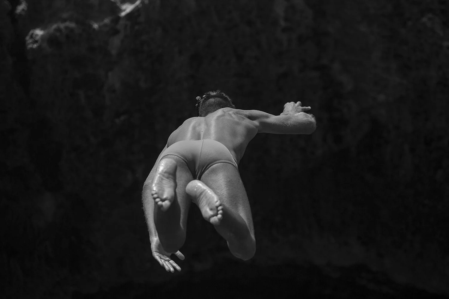 the-art-of-leaping-in-the-dark-13.jpg