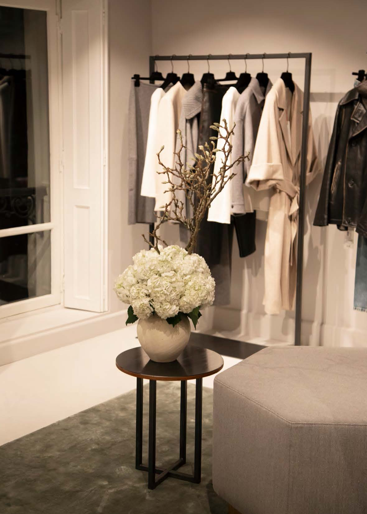 LIVIANA CONTI - Paris Boutiqe_Pagina_04.png