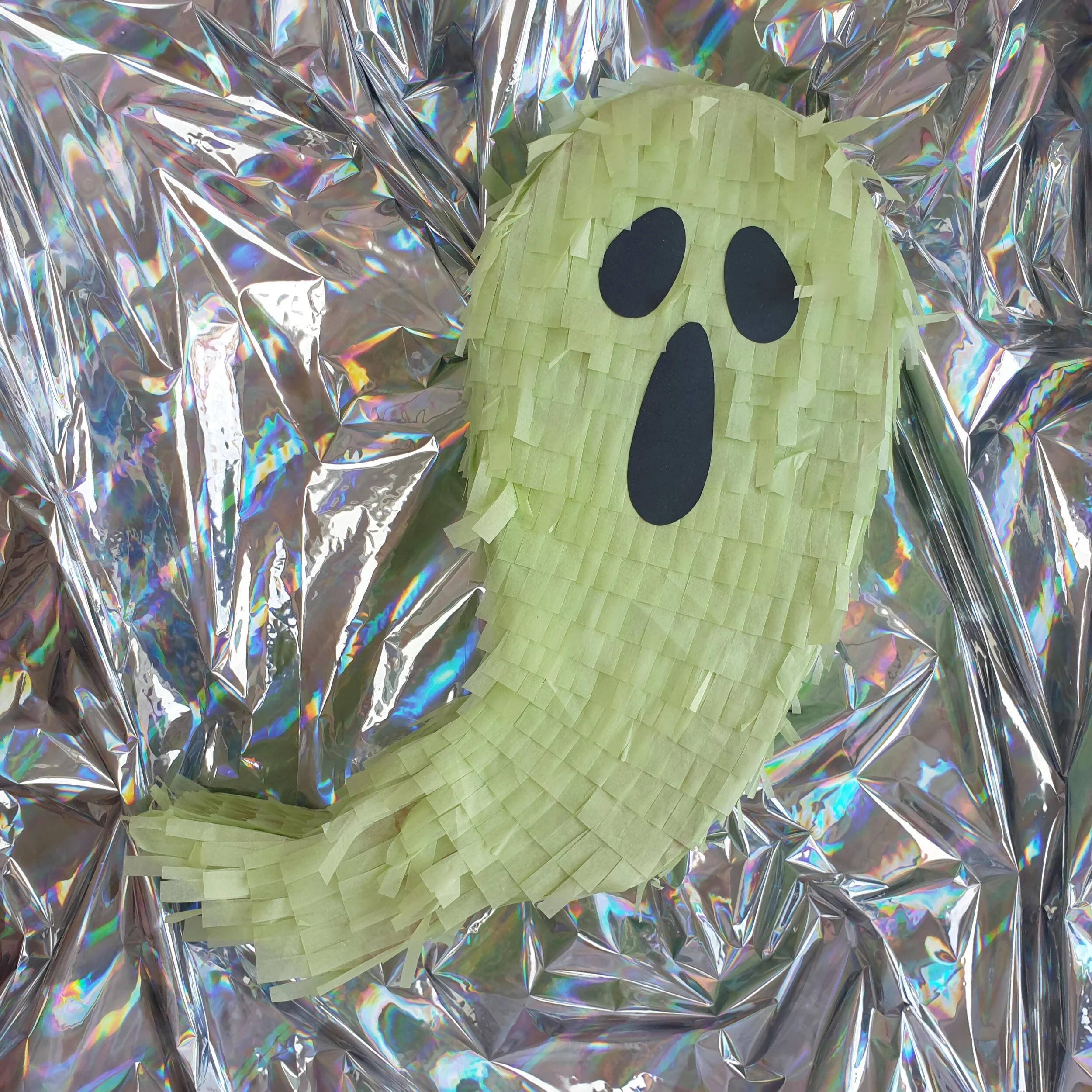 spoopy ghost pinata by pinyatay