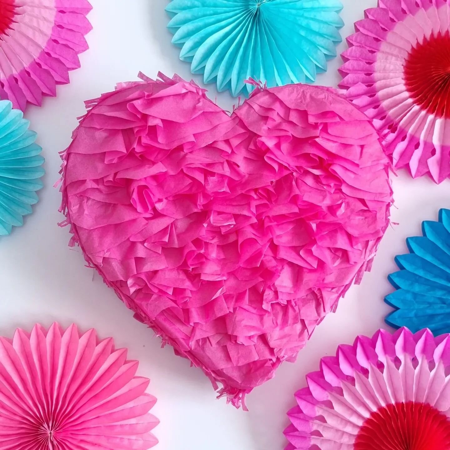 Ruffle heart pinatas forever. 💗