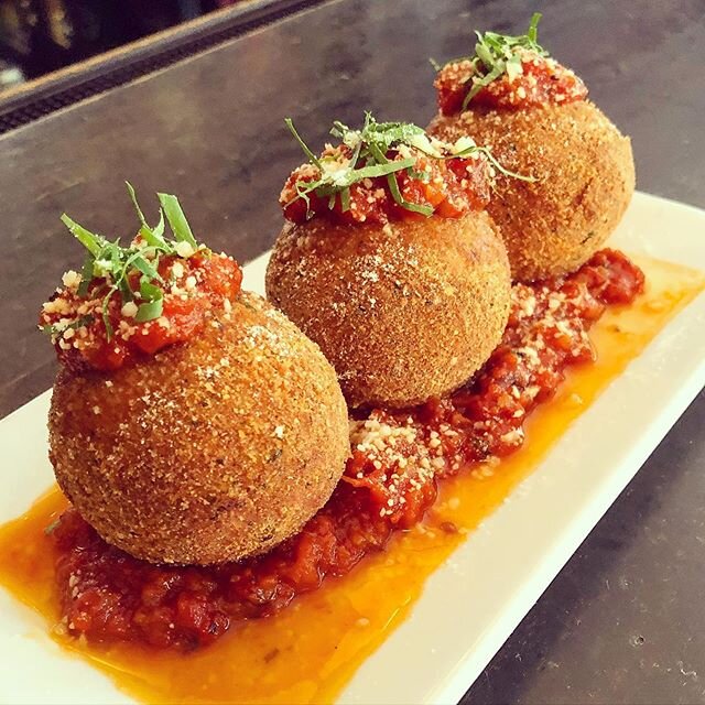 🚨 New item @vargabar 🚨 
Italian Arancini! Arborio rice, pancetta, fontina, parmesan, Italian bread crumbs &amp; a house made marinara... #OpenInPHL 12-10pm today &amp; tomorrow!