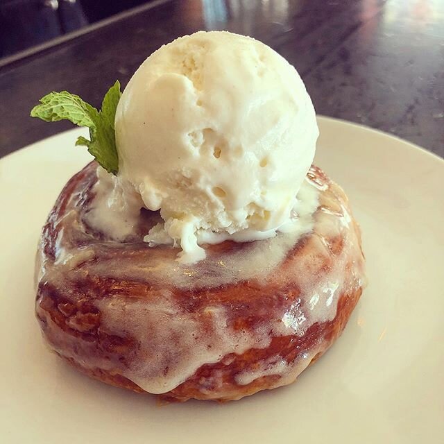 🚨 New Menu Item @vargabar 🚨 
Warm cinnamon bun, cream cheese icing, vanilla ice cream! #OpenInPHL til 10pm tonight!