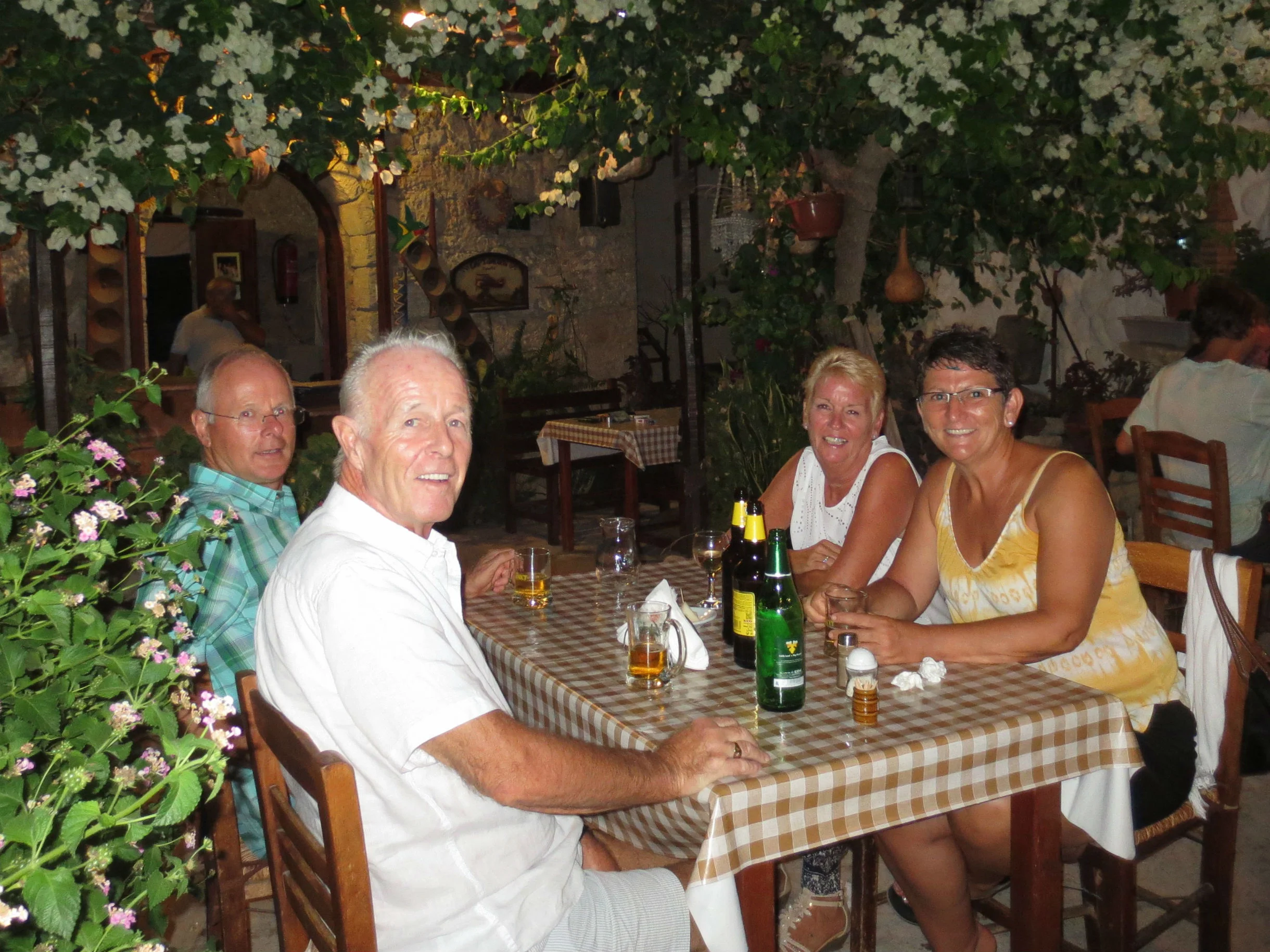 Stamna family tavern in Tala. Yamas !