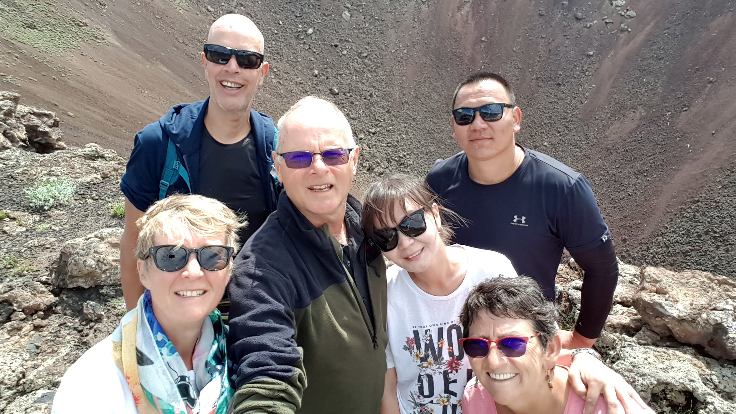 Pamela, Berry, Francien, Sheeze, Tuggy and Frank on the Khorgo Uul volcano