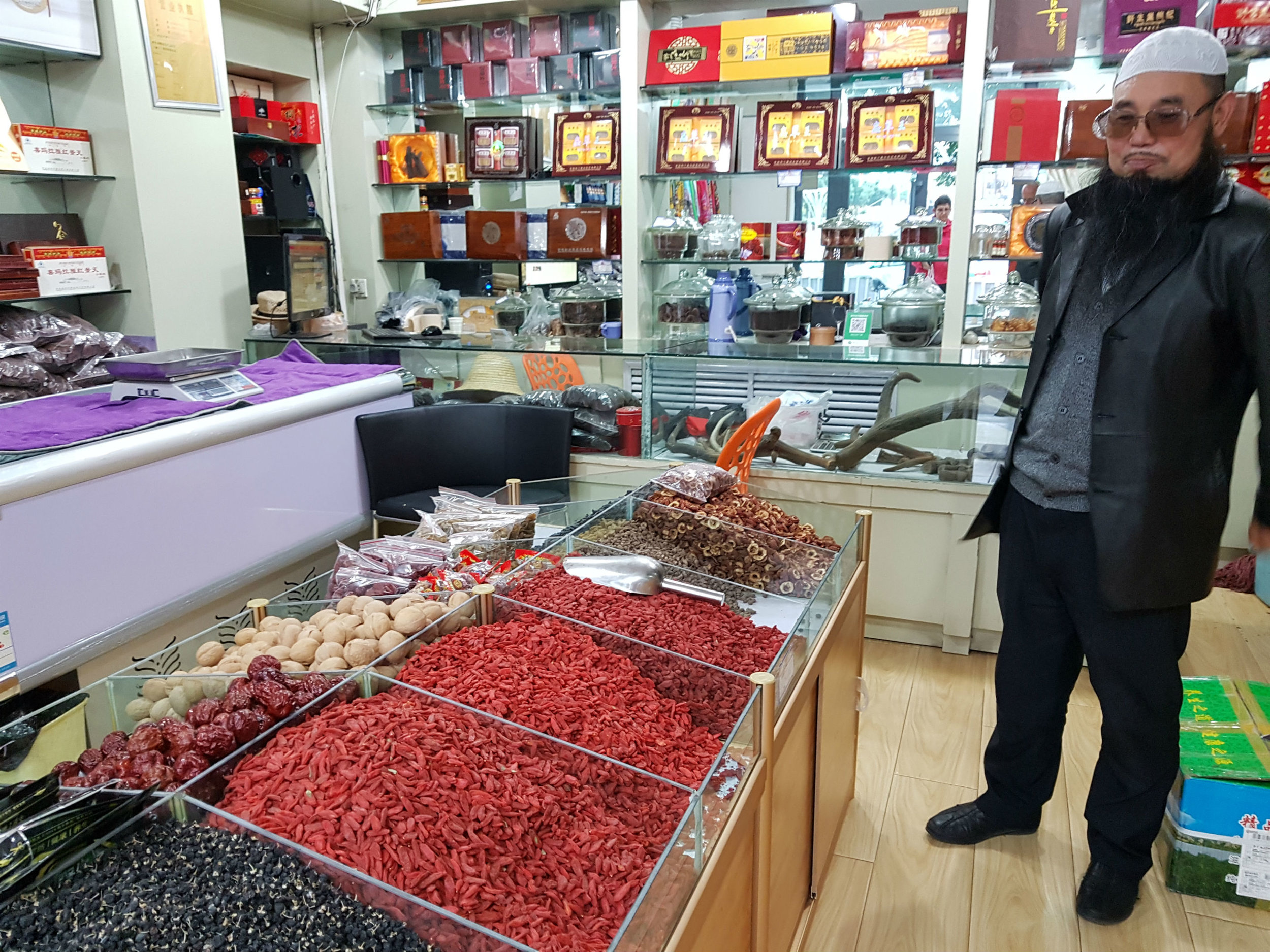 Traditional Chinese medicine shop