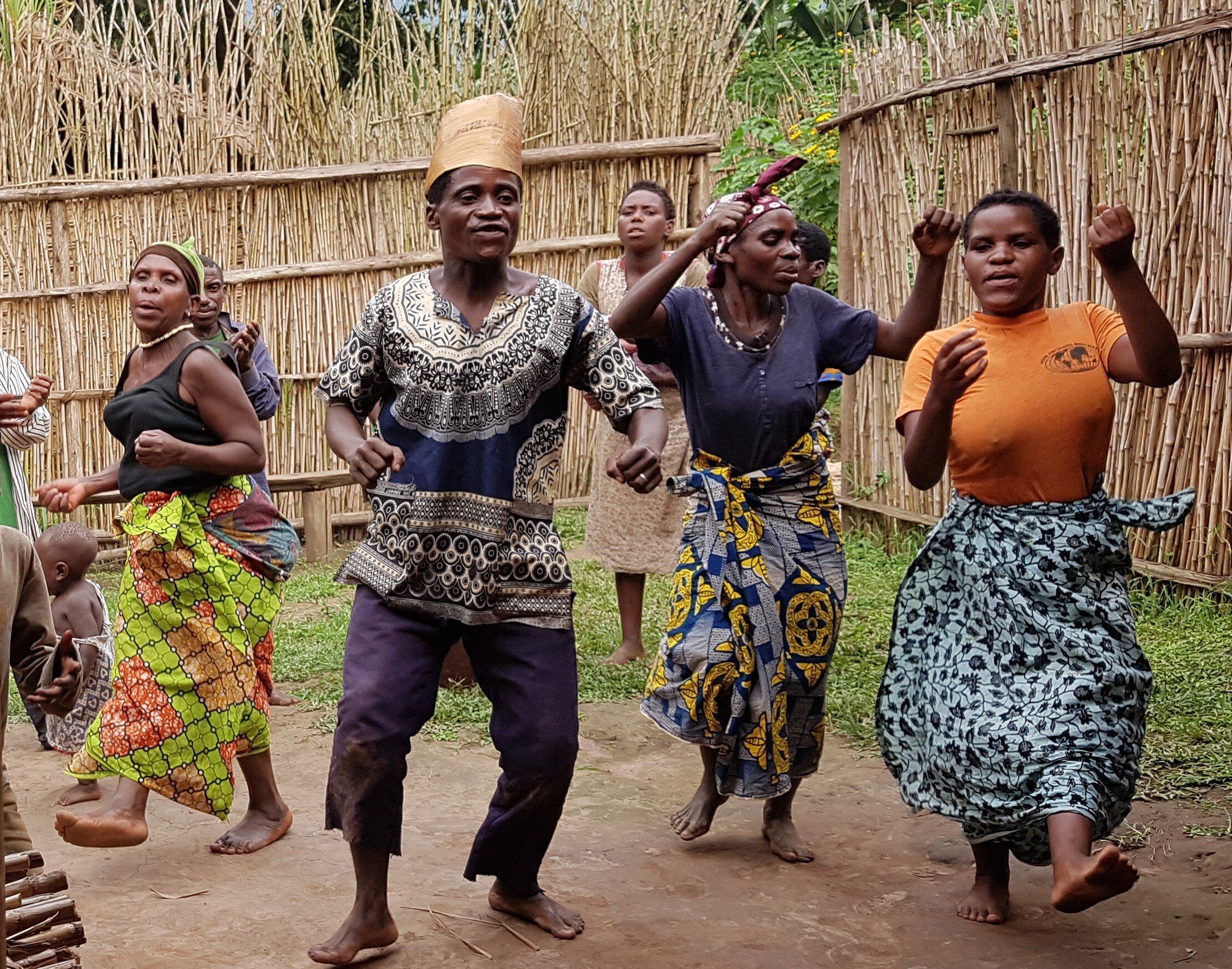 Pygmie clan in Uganda showing us their way of living
