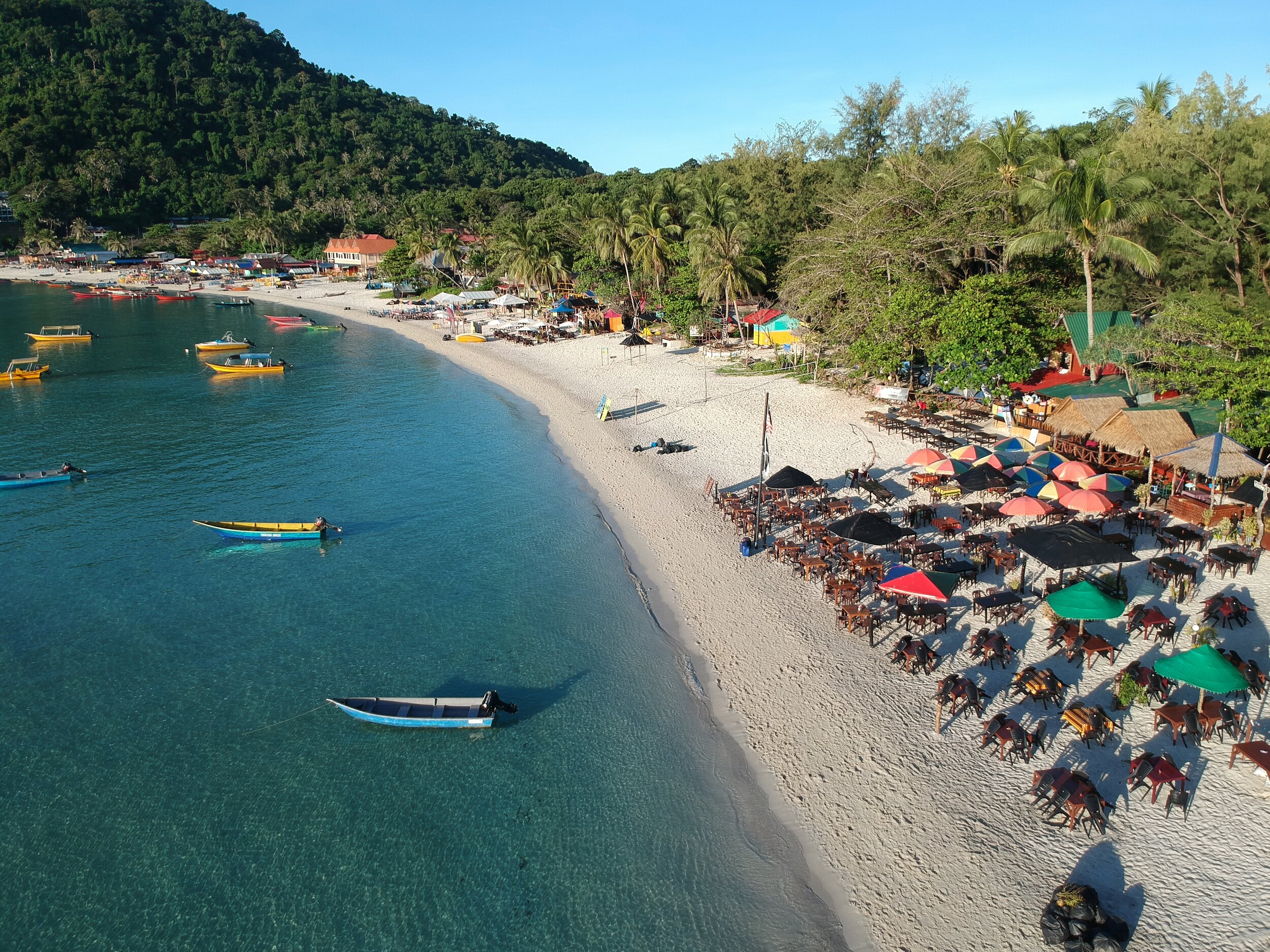 Long beach on Perhentian Island