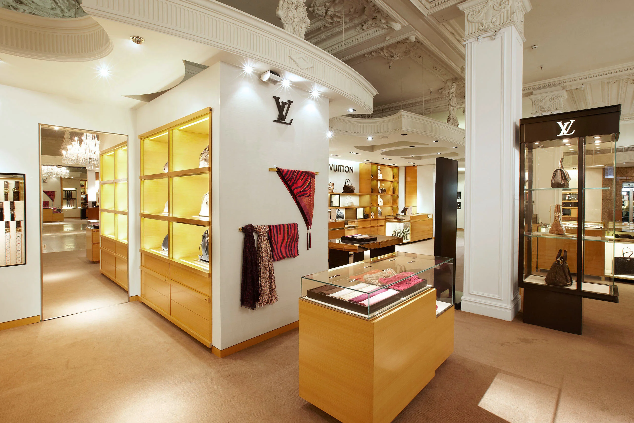 Interior_41.jpg