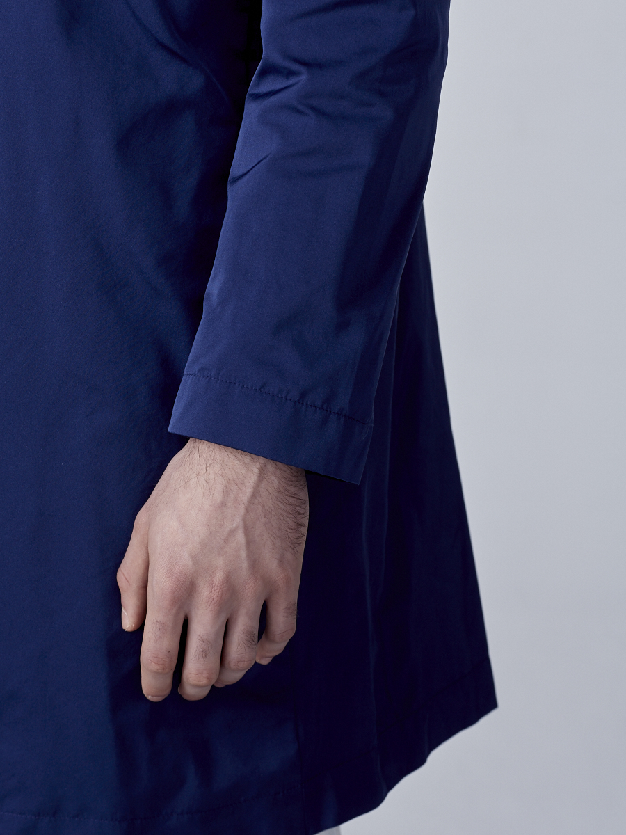 Blue raincoat for man cuff detail