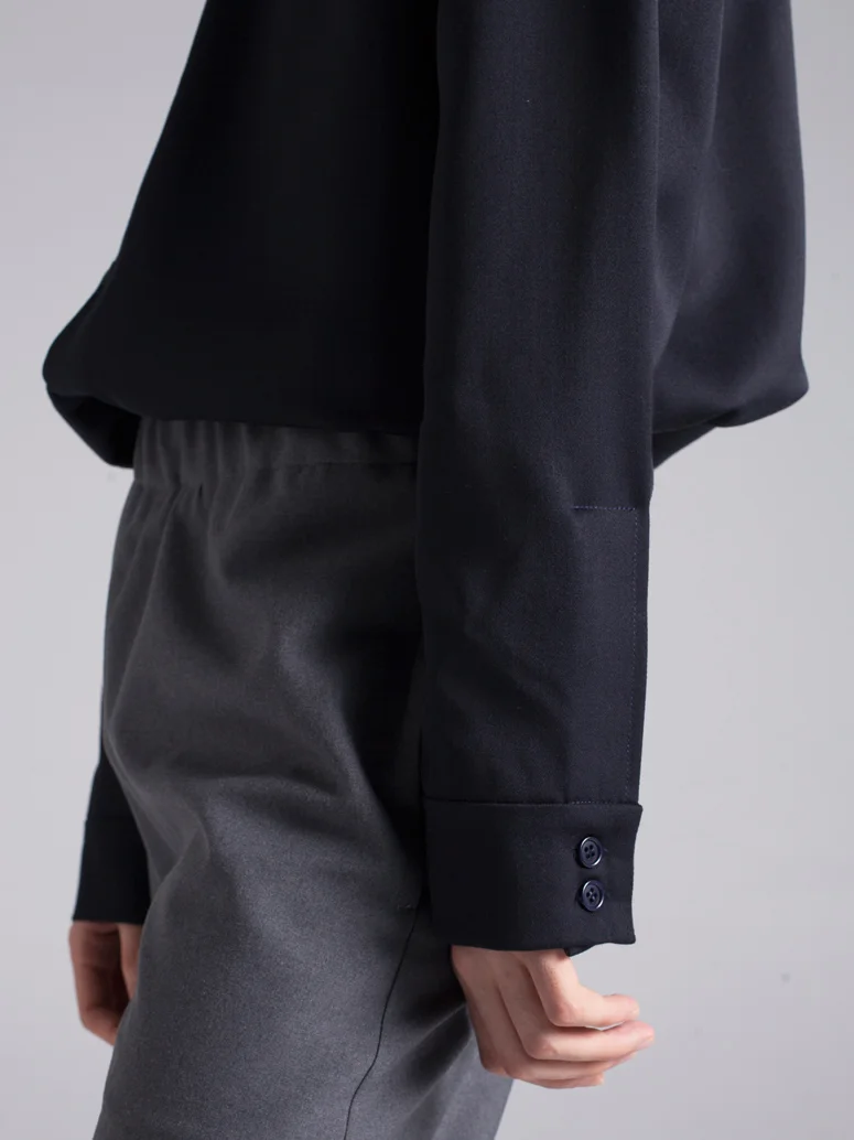 Long slevee wool shirt for man cuff detail