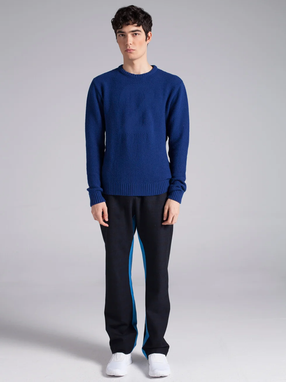 Blue long sleeve wool sweater for man 1