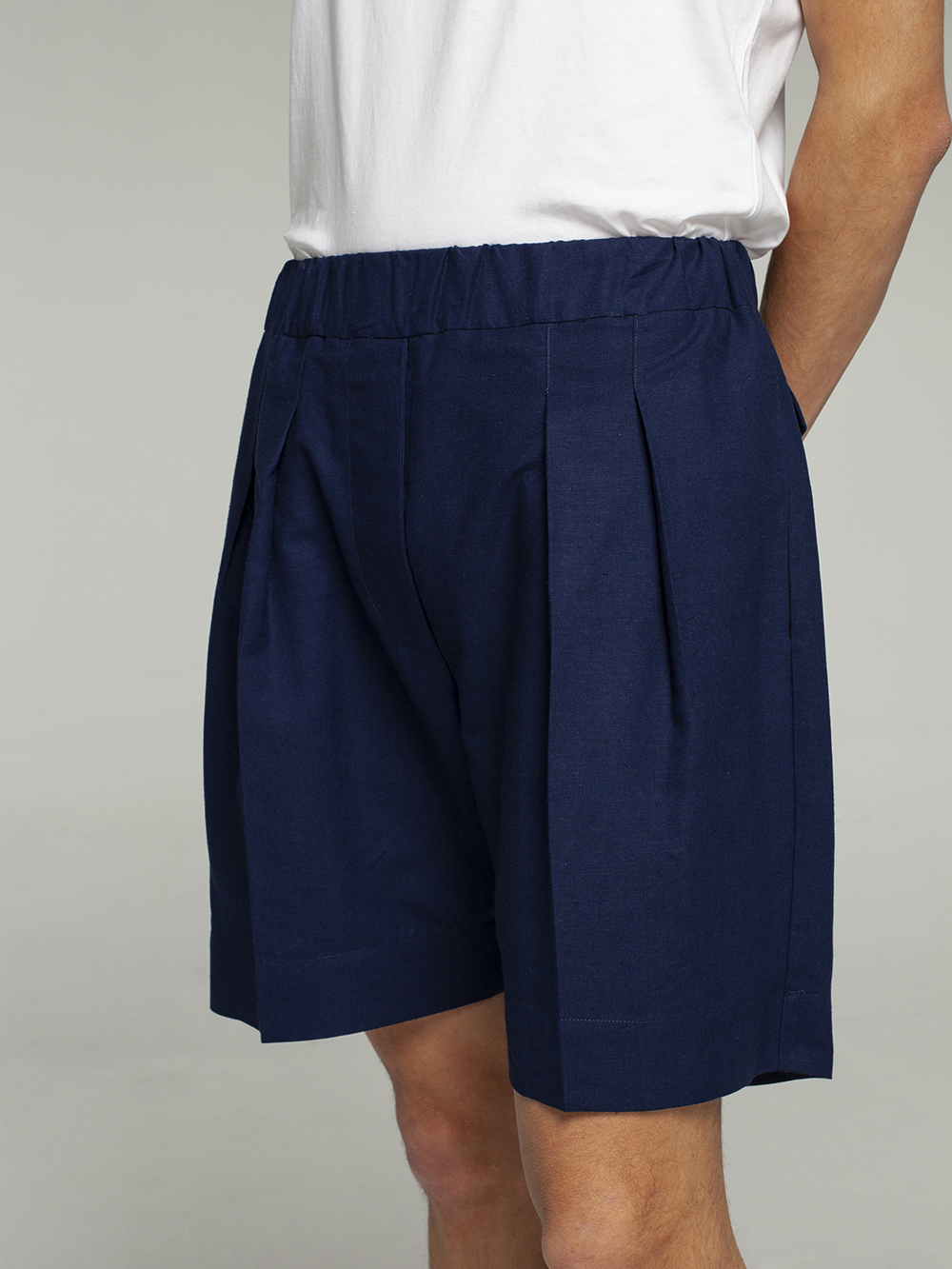 navy blue shorts