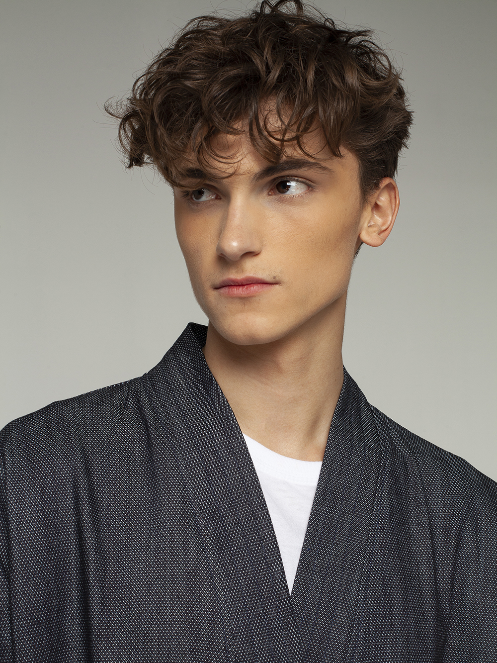 denim kimono neck