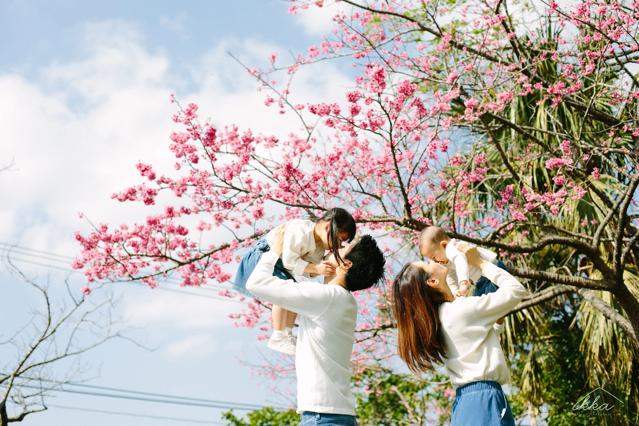 沖縄桜ファミリーフォト-2.jpg