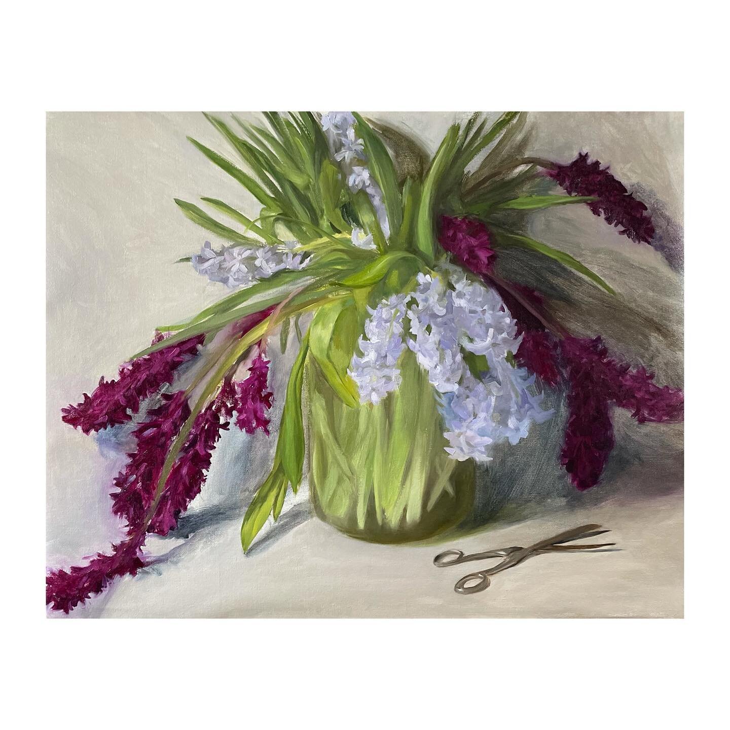 Hyacinths, overflowing 

oil on linen, 90 x 61cm 

This beautiful bunch of hyacinths were gifted to me from the talented bunch at @floral_ink_bluemountains. If you are near or far, the shop in Wentworth Falls is always worth visiting, just to see the