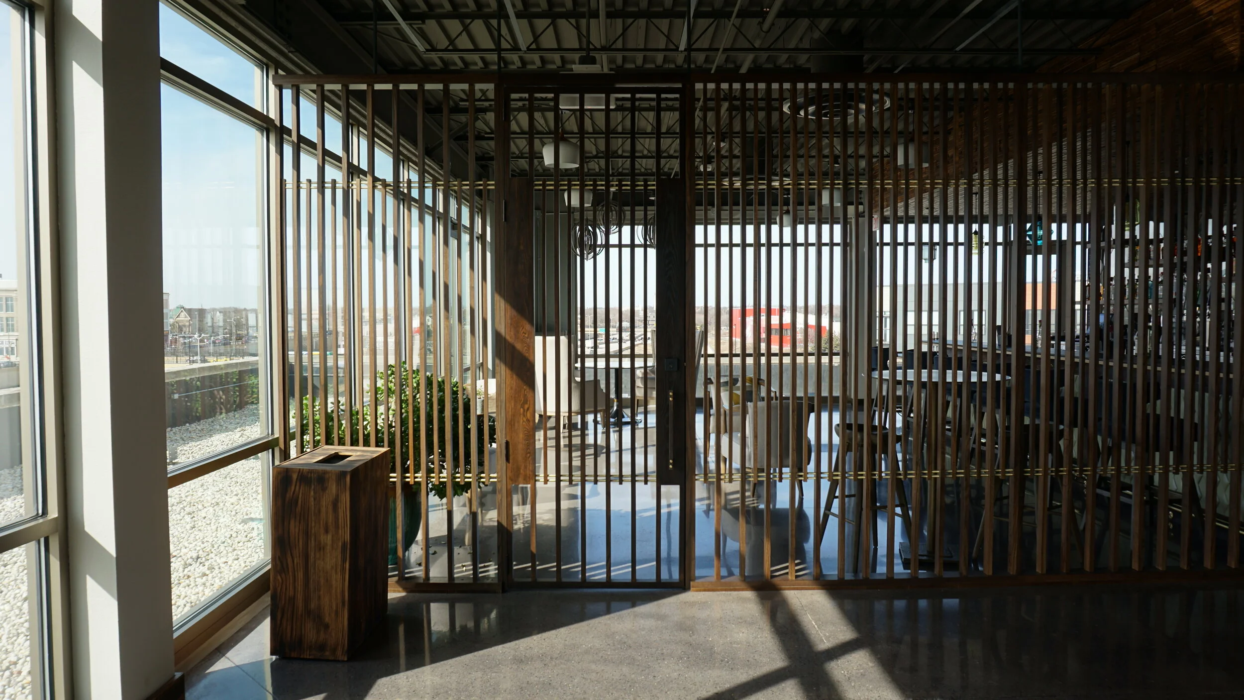 NŌ STUDIOS SCREEN WALL and DOOR