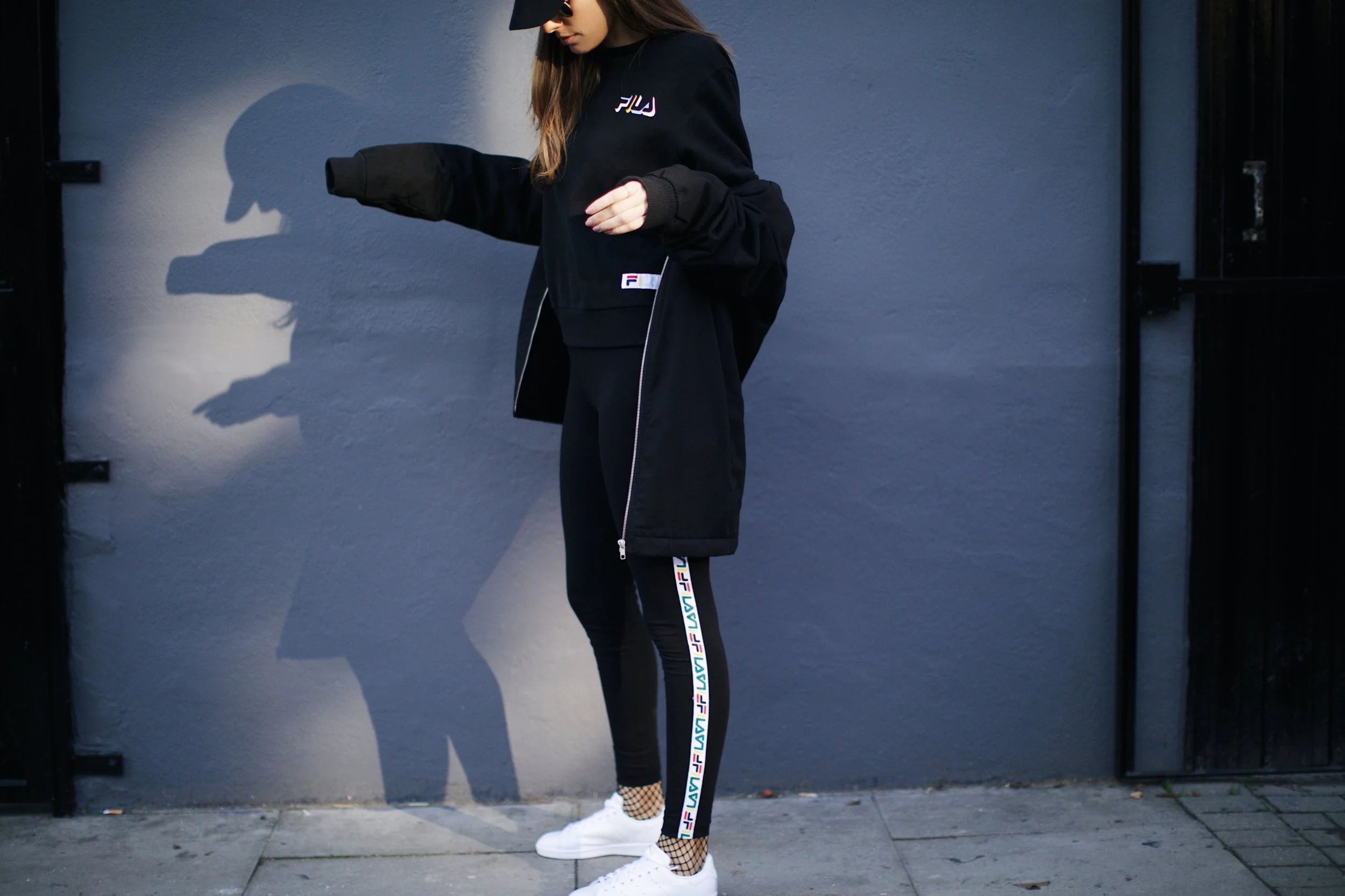 all black 90s outfit