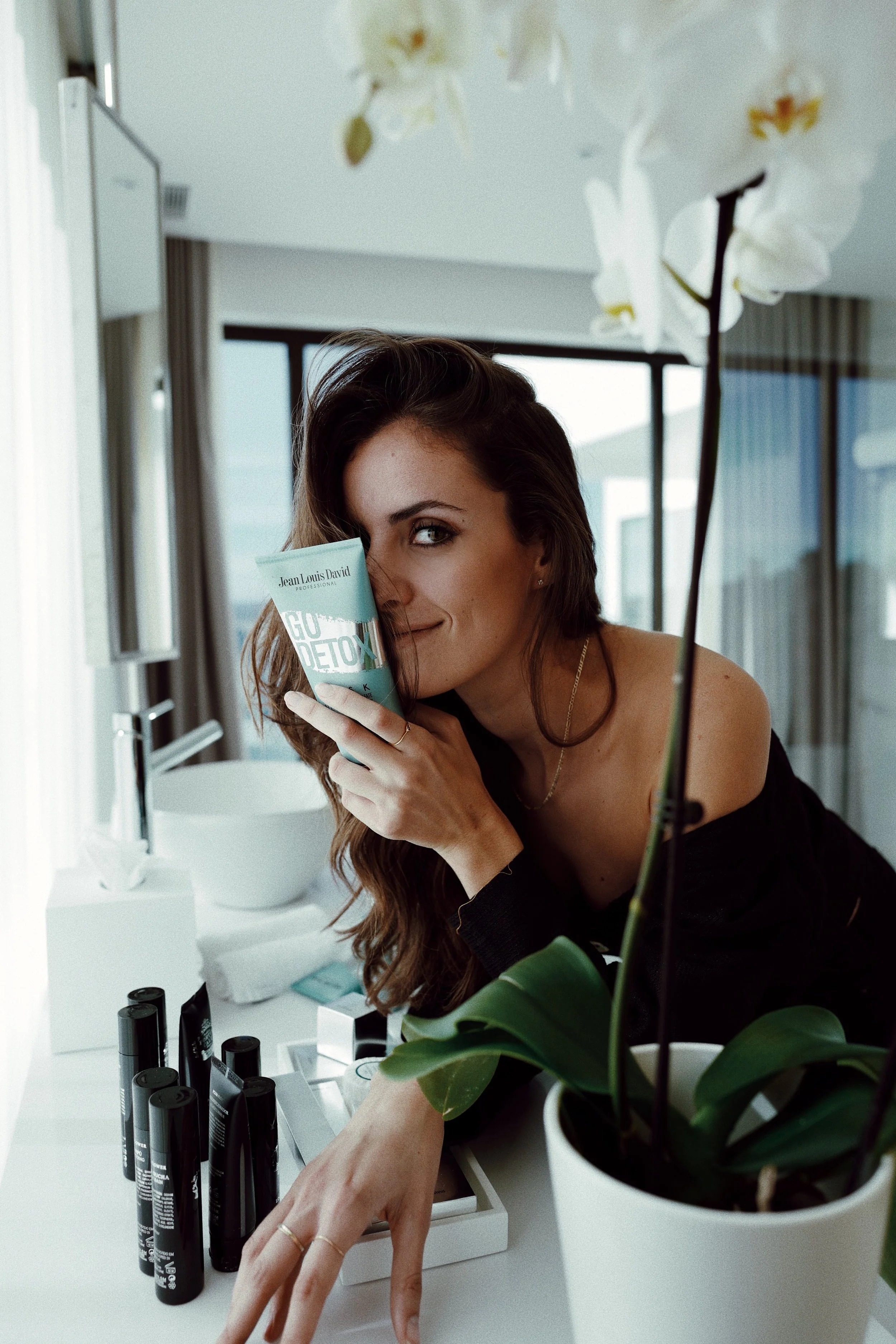 Let your hair do the talking 