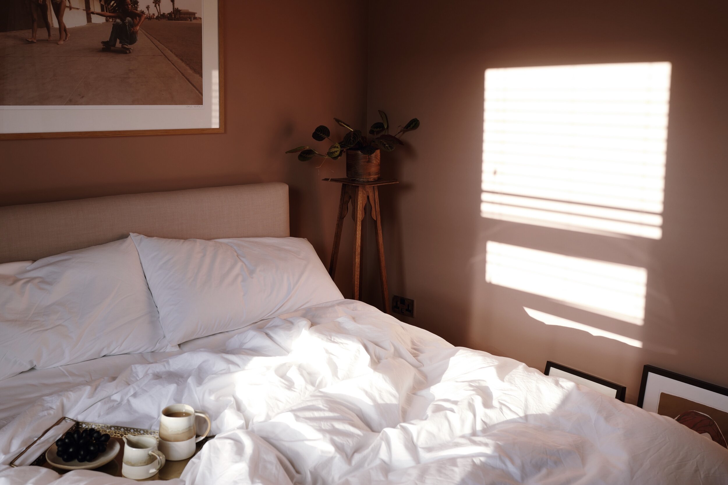 How to make a small bedroom look great