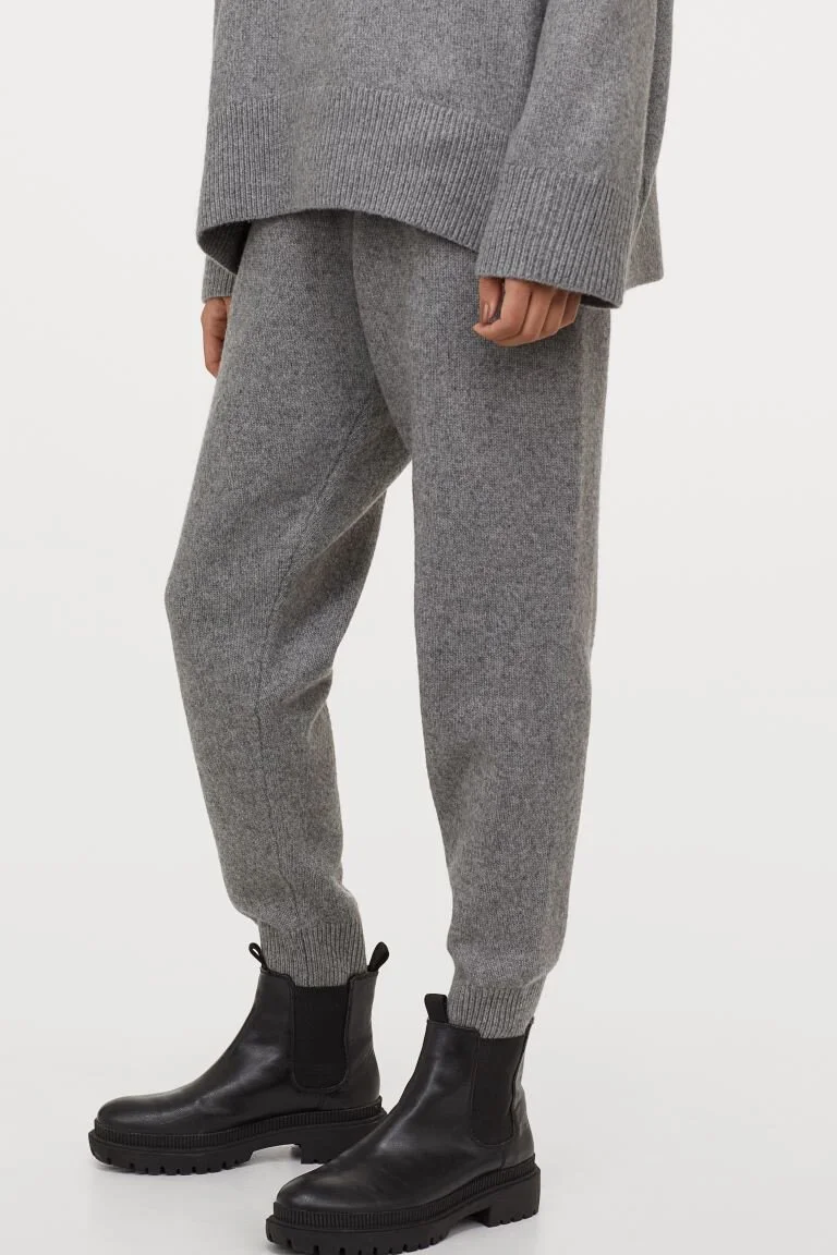 Joggers in a soft knit is all I want to wear. Forever.