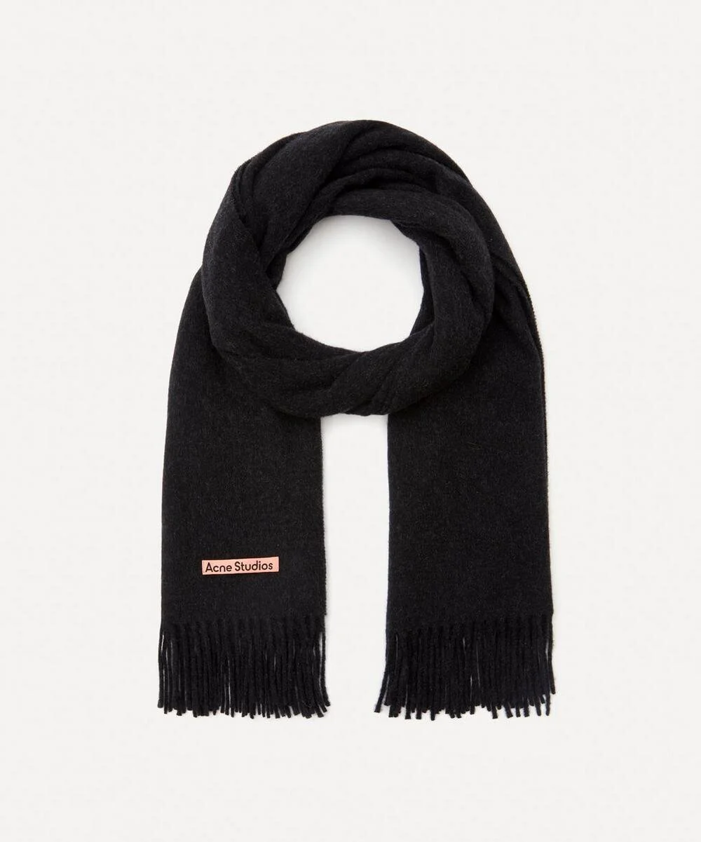  That missing piece to his everyday winter look. 