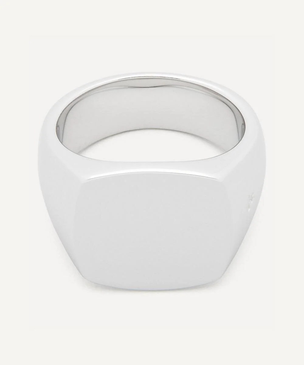 Love this sleek signet ring and its minimalist aesthetic. Fully engravable on the inside or outside for full personalisation. 