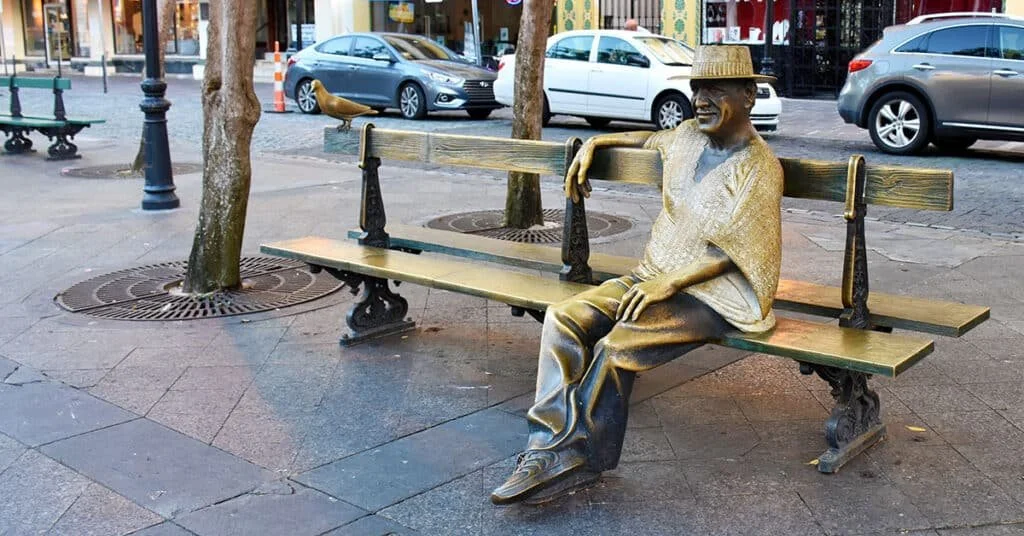 Tite-Curet-Alonso-statue-Old-San-Juan-copyright-Refrina-Adobe-1200x628-1-1024x536.jpg