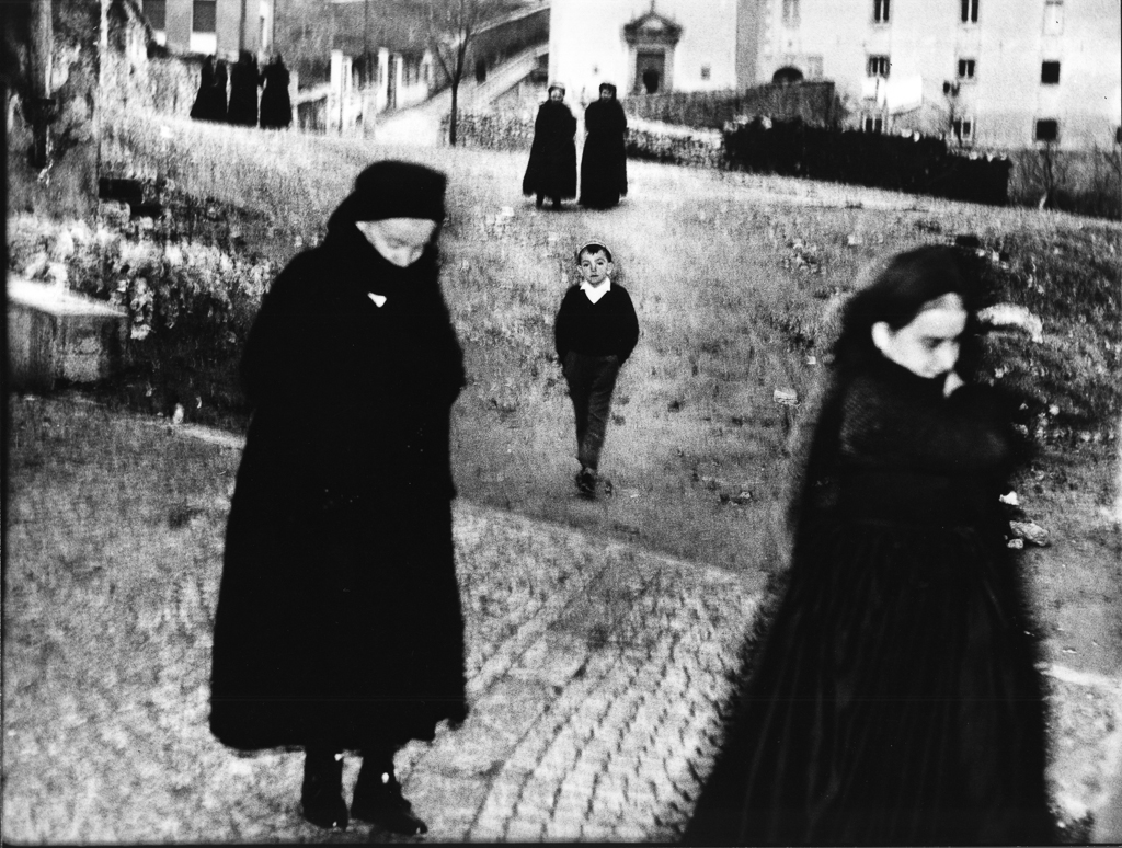 MARIO GIACOMELLI, Scanno 52 (La Gente del Sud) , 1959