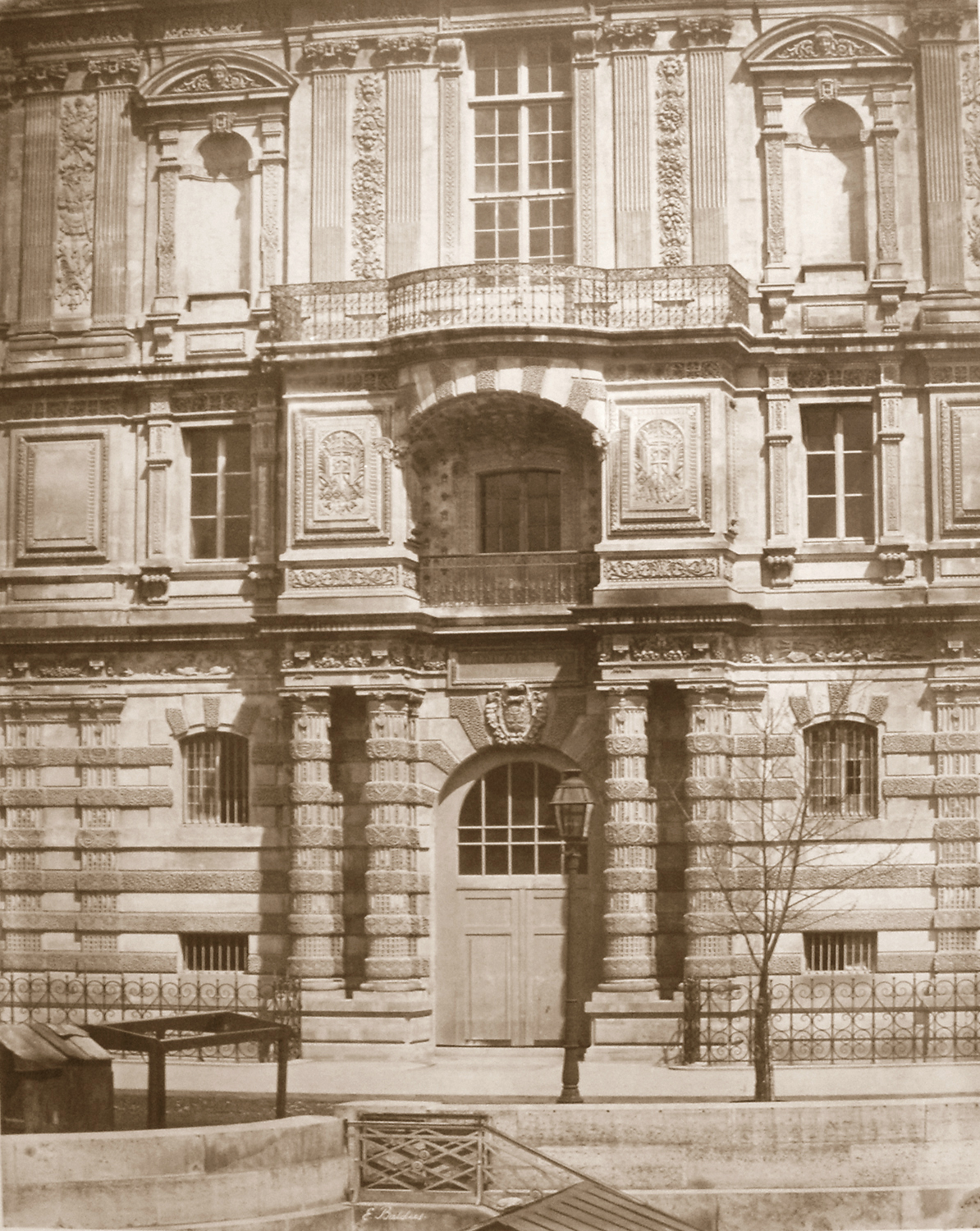 EDWARD BALDUS, Façade, Bibliothèque Impériale du Louvre , c. 1854