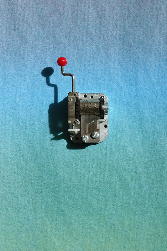 JESSICA BACKHAUS, Singing in the Rain (Six Degrees of Freedom) , 2015