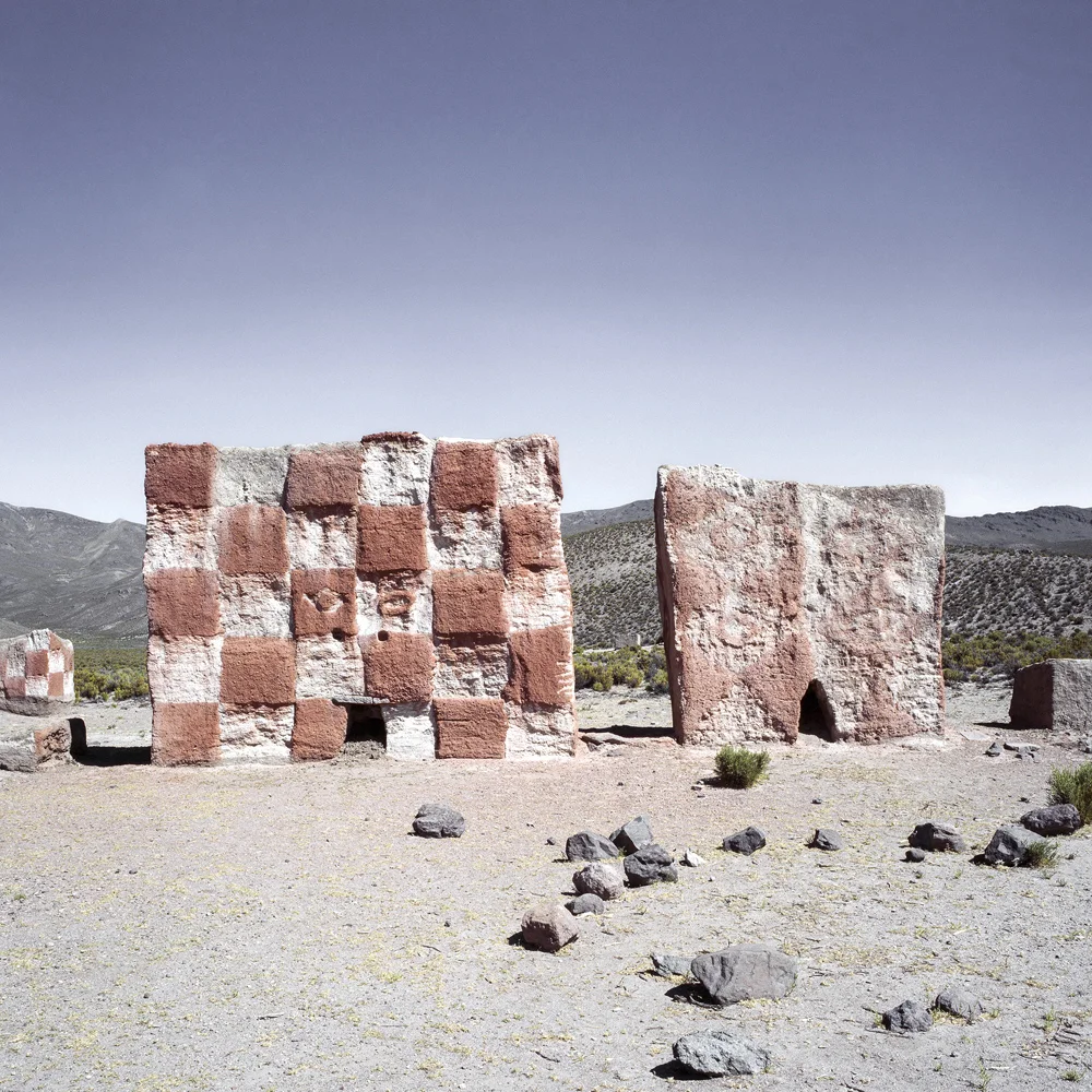 MAGDA BIERNAT, Chullpas #8, 2013