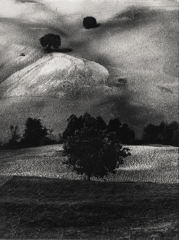 Giacomelli_Paesaggio14_1958.jpg