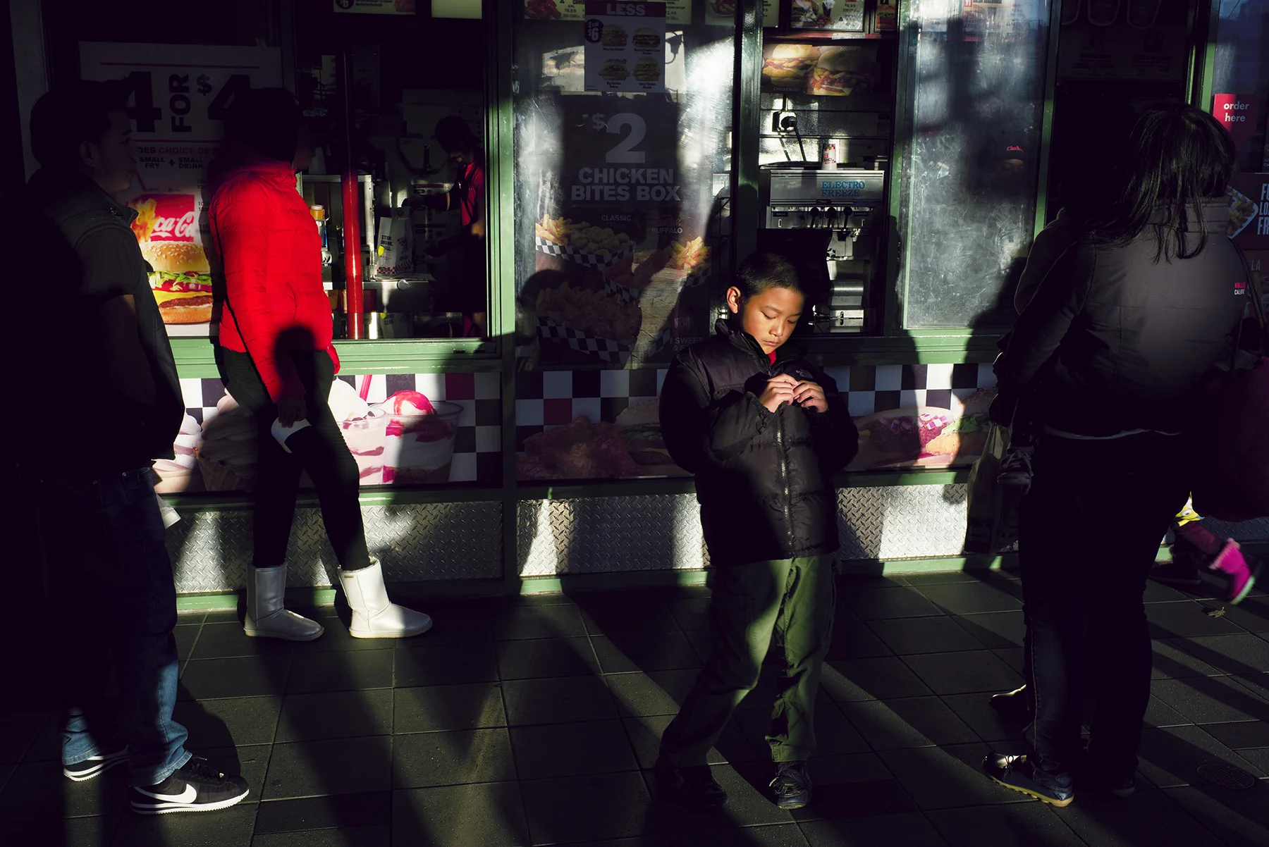 ALEX WEBB, Coney Island , 2016