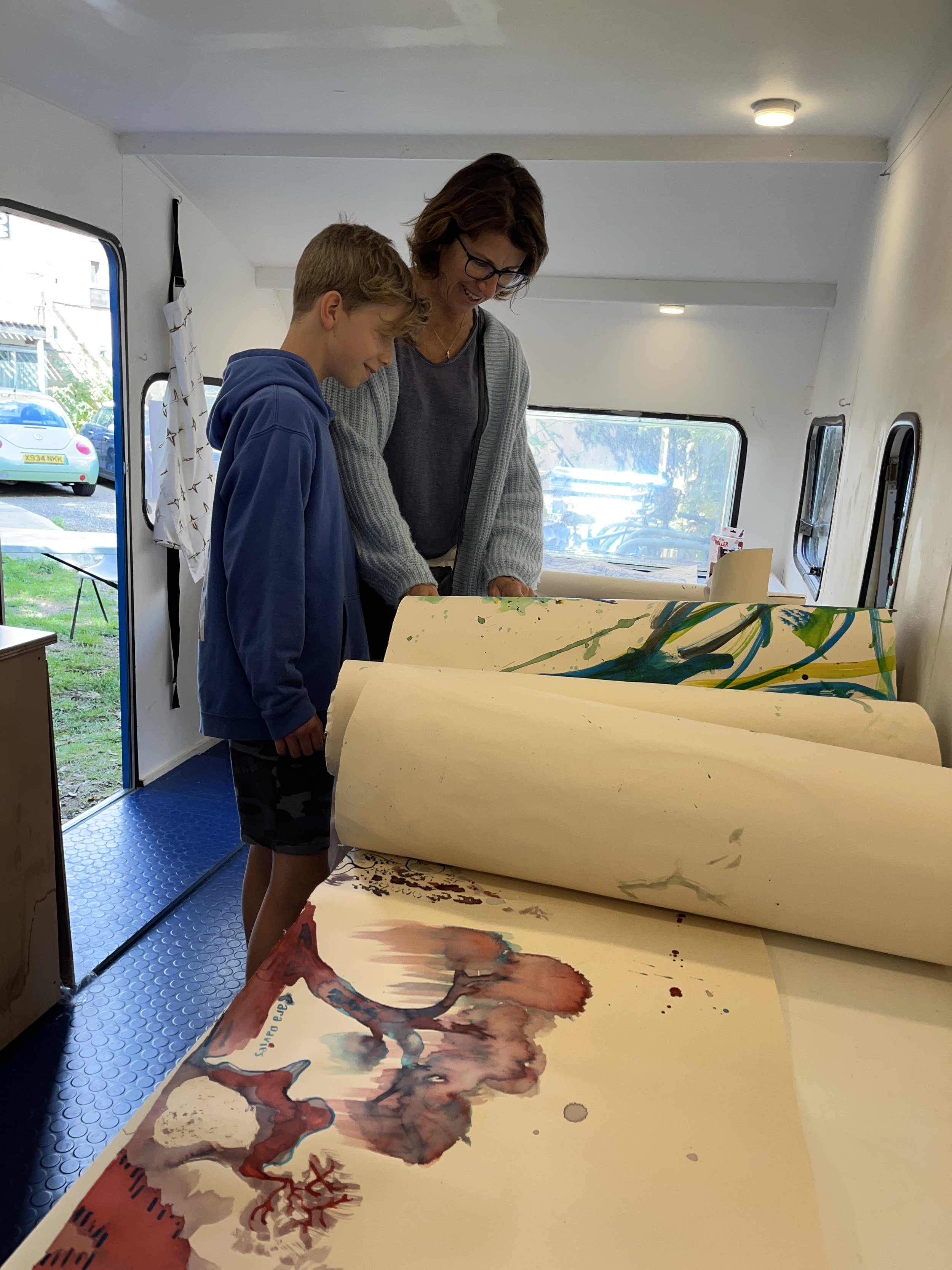 Visitors to the Cambridge Artworks Caravan residency space