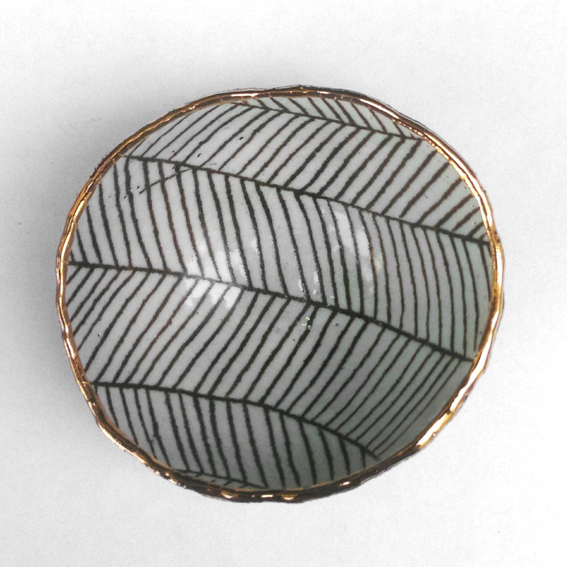 treasuredishbronzeherringbone2.jpg