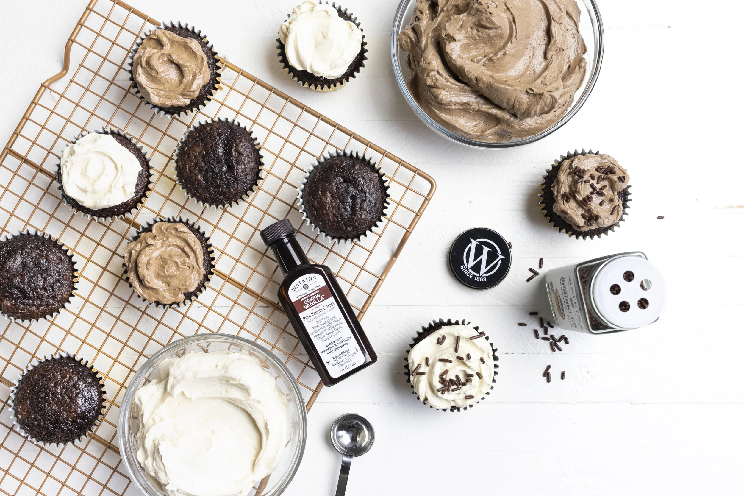 Watkins_Cupcakes_FullFrame_02.JPG