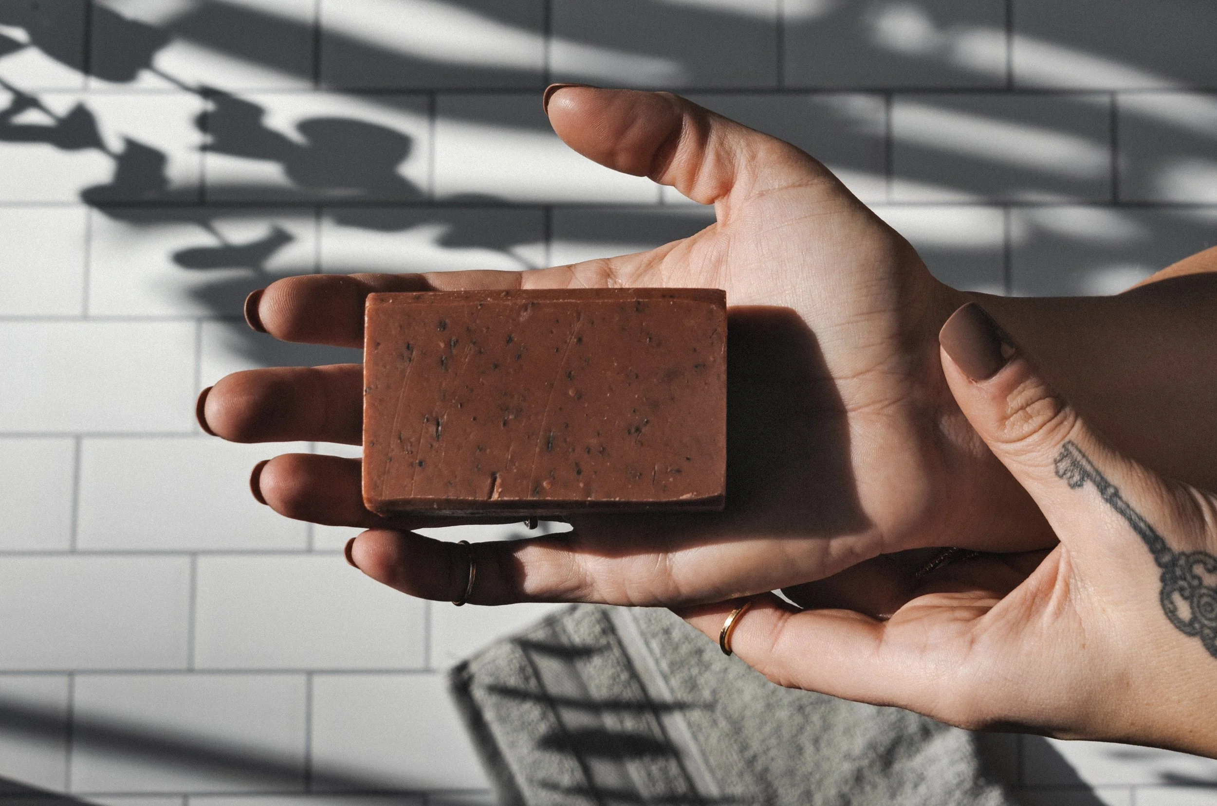 brookeekelund-cohley_CODEX-Antü-Restoring-Soap_05.jpg