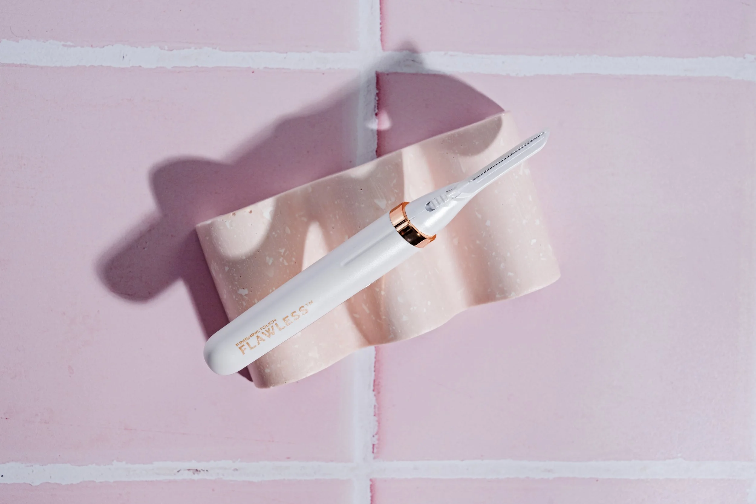 brookeekelund-FLAWLESS_Dermaplane GLO-03.jpg