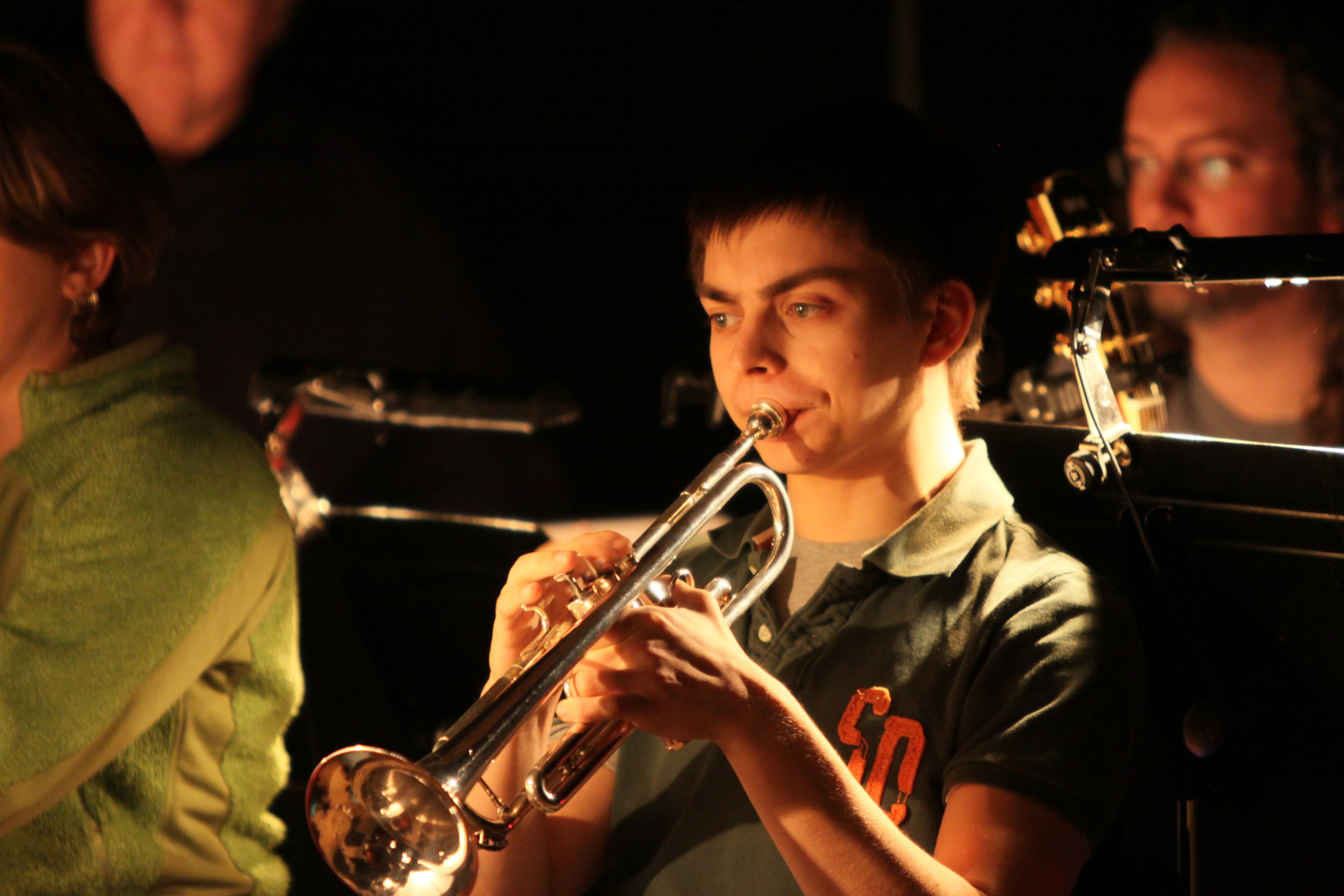 Tom Griffiths in The Forbidden Fruit orchestra, Brighton Festival, Brighton Dome, composed by Jude Obermüller (photo by Sarah Sutherland-Rowe)