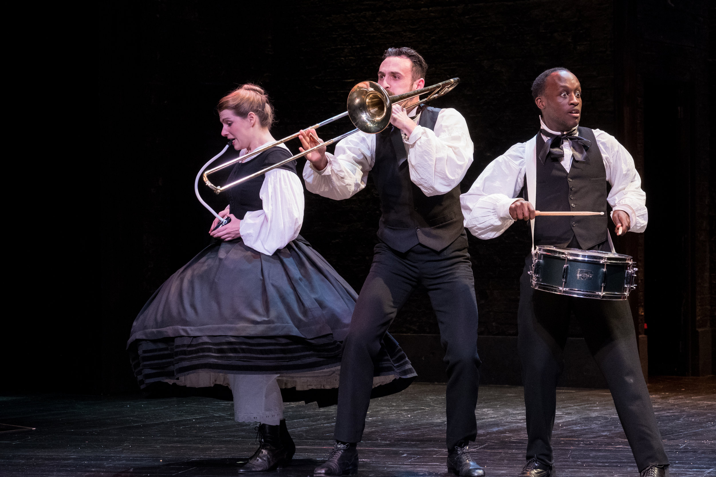  Charlotte Miranda Smith, Alex Mugnaioni &amp; Baker Mukasa in Alice in Wonderland, Storyhouse, composed by Jude Obermüller (photo by Mark McNulty) 