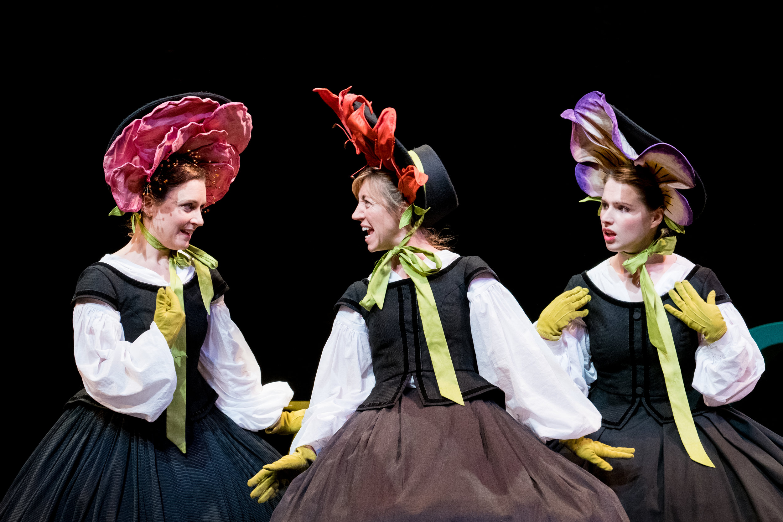  Barbara Hockaday, Nancy Sullivan &amp; Charlotte Miranda Smith in Alice in Wonderland, Storyhouse, composed by Jude Obermüller (photo by Mark McNulty) 