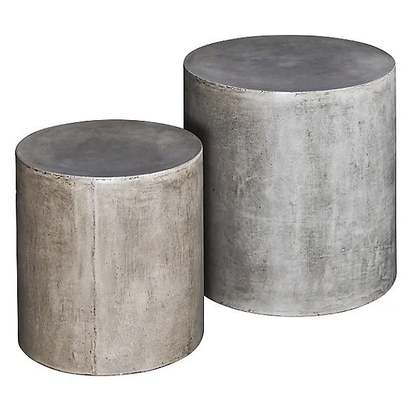 Urbia Una concrete pedestal tables