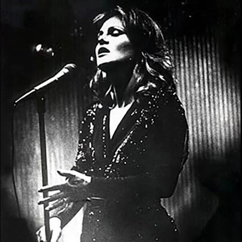 donnaWood_epk_photo_03.jpg