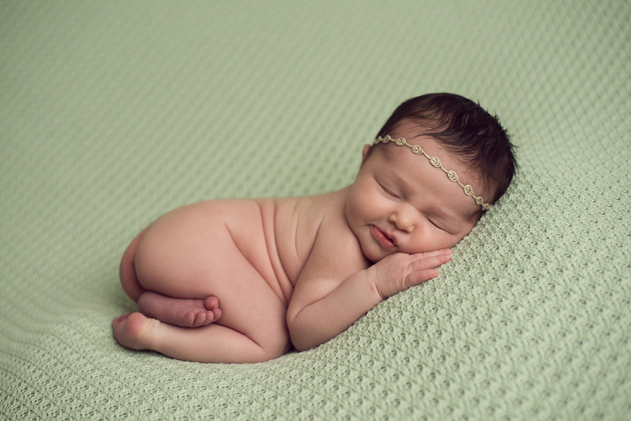 FINLEY NEWBORN-4.jpg