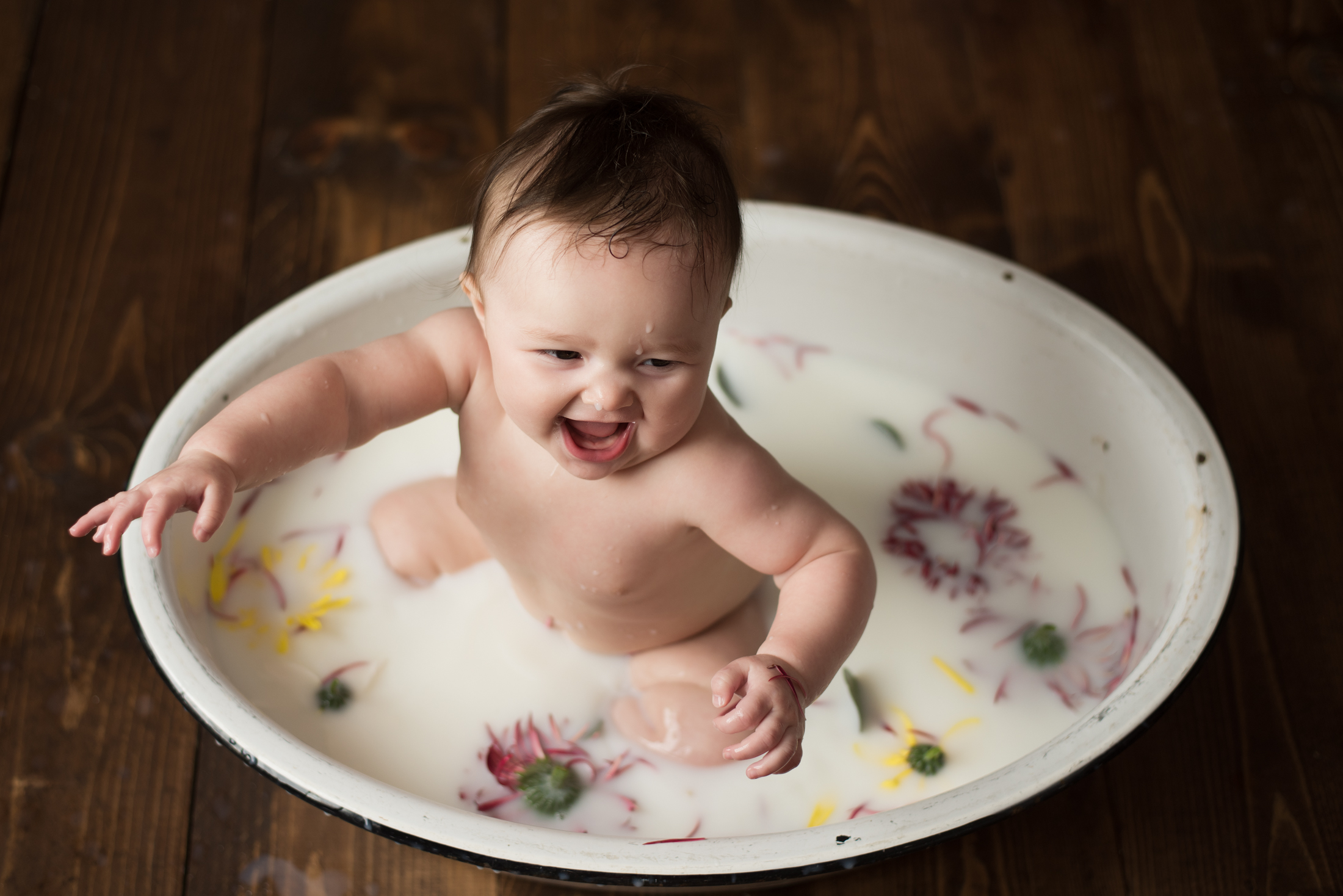 FIN 6 MONTH MILK BATH-74.jpg