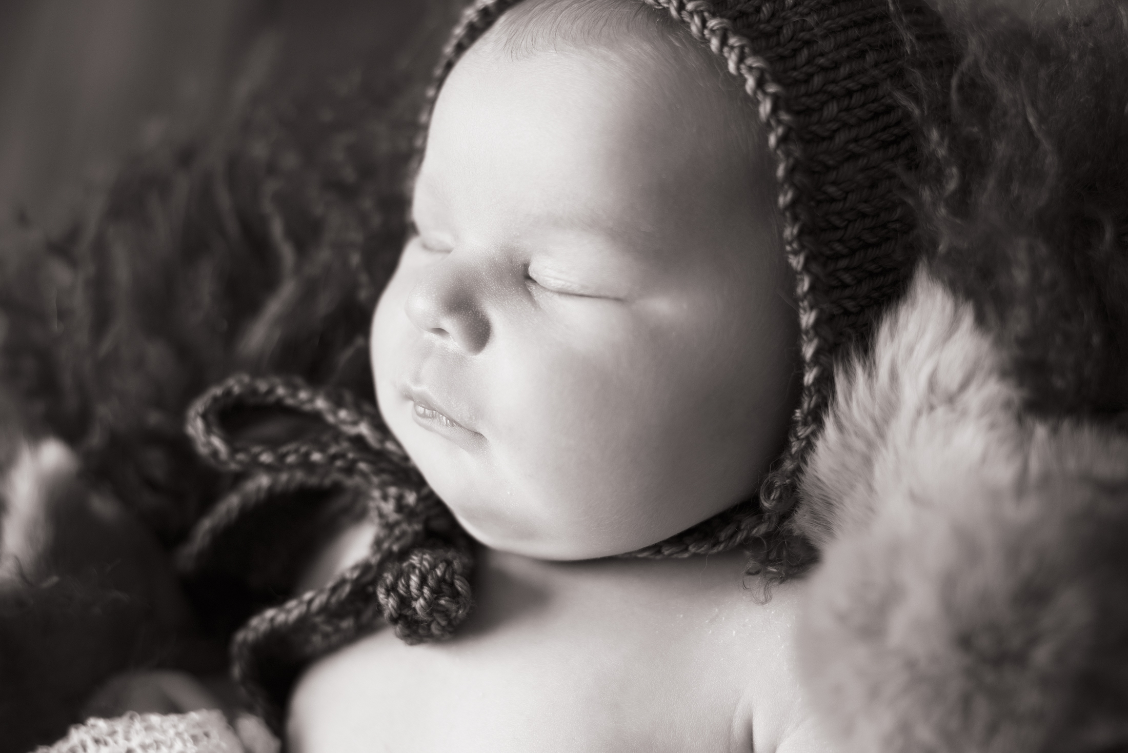 ERIKA NEWBORN-15.jpg