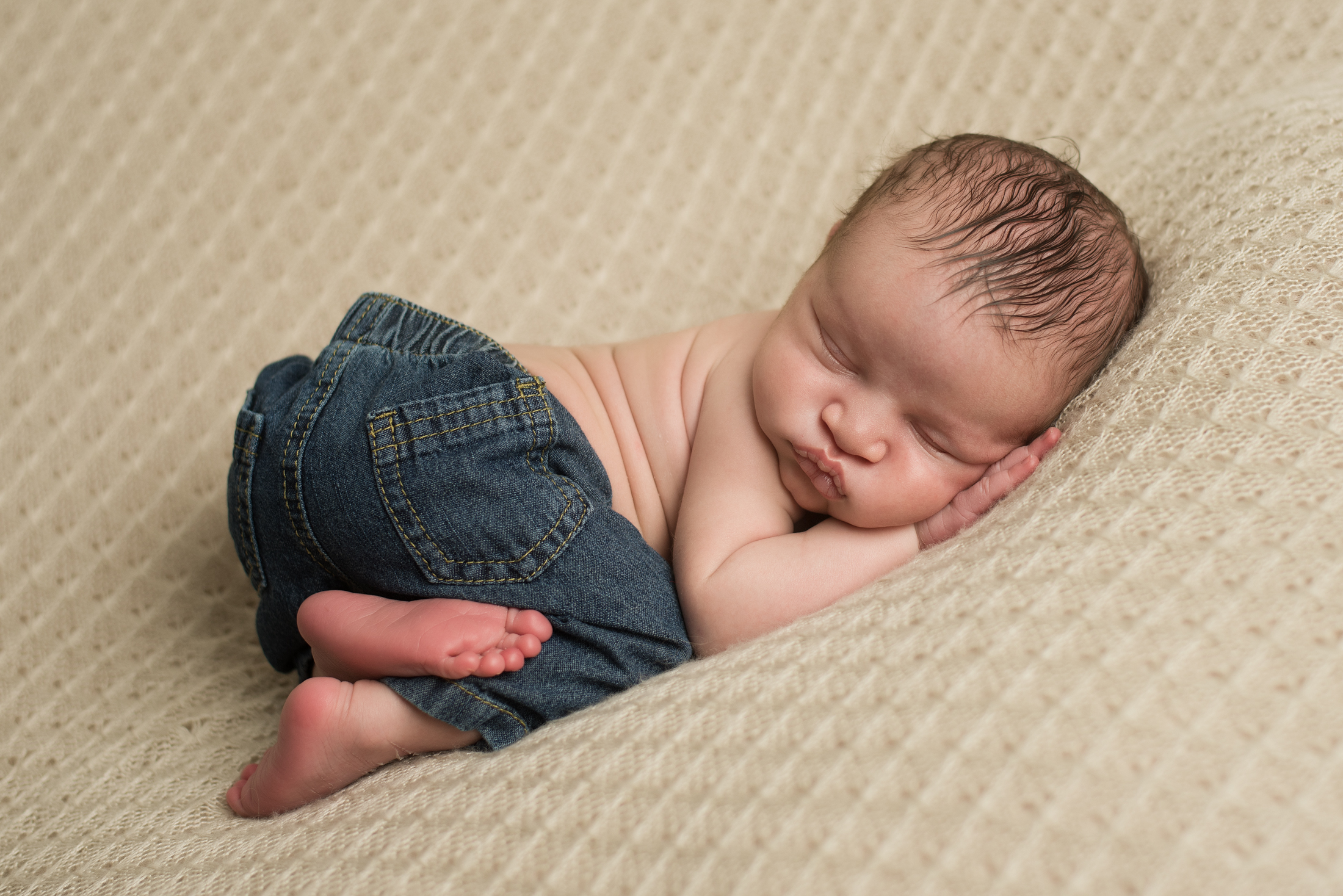 ELIJAH NEWBORN-21.jpg