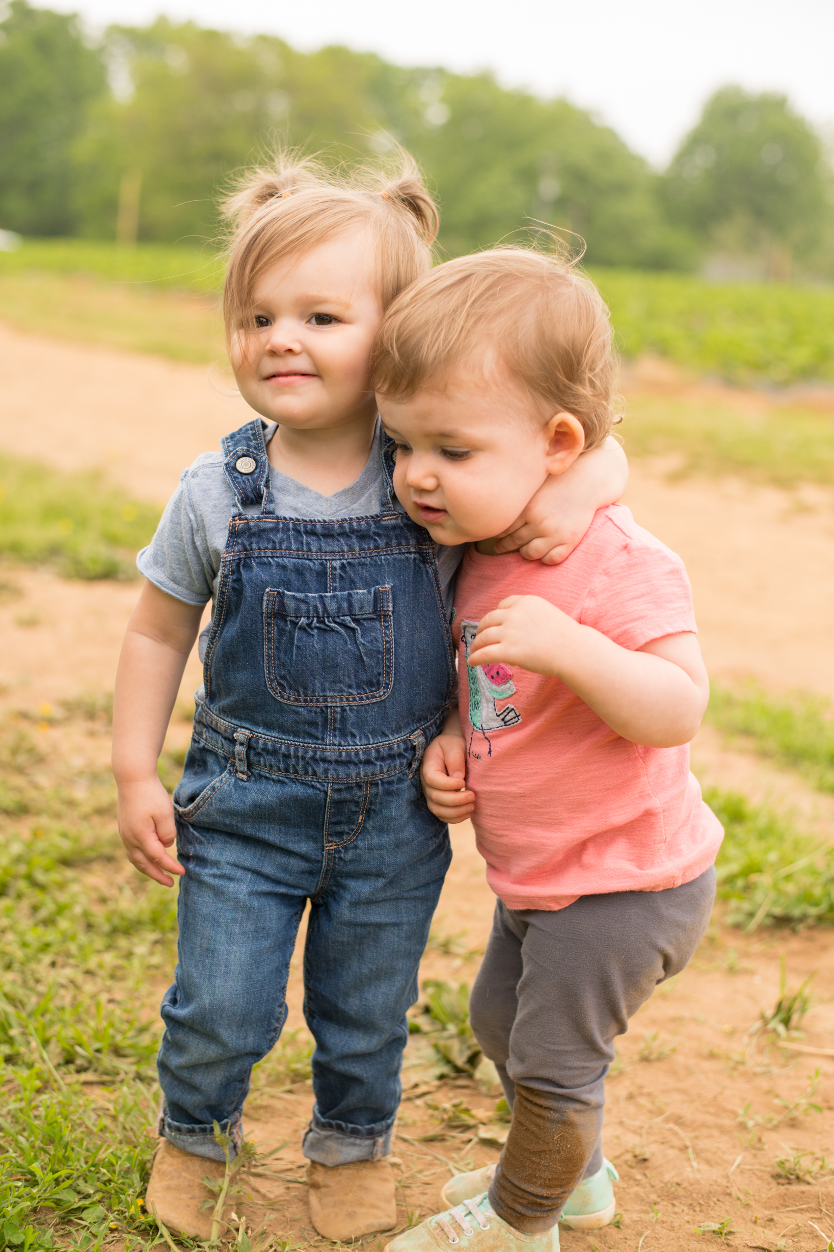 STRAWBERRY PICKING-143.jpg